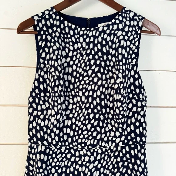 Vineyard Vines Painted Dots Sleeveless Dress. Size: 2 - Picture 5 of 12